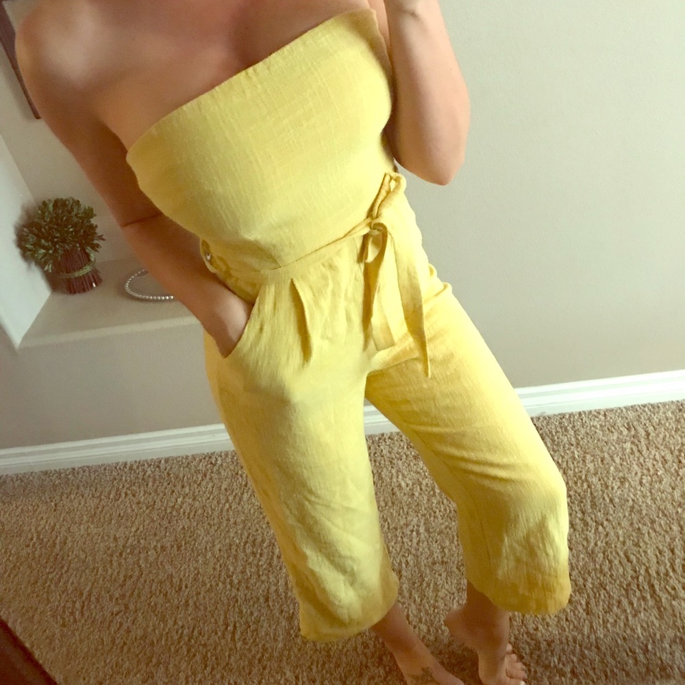 Mustard yellow jumper